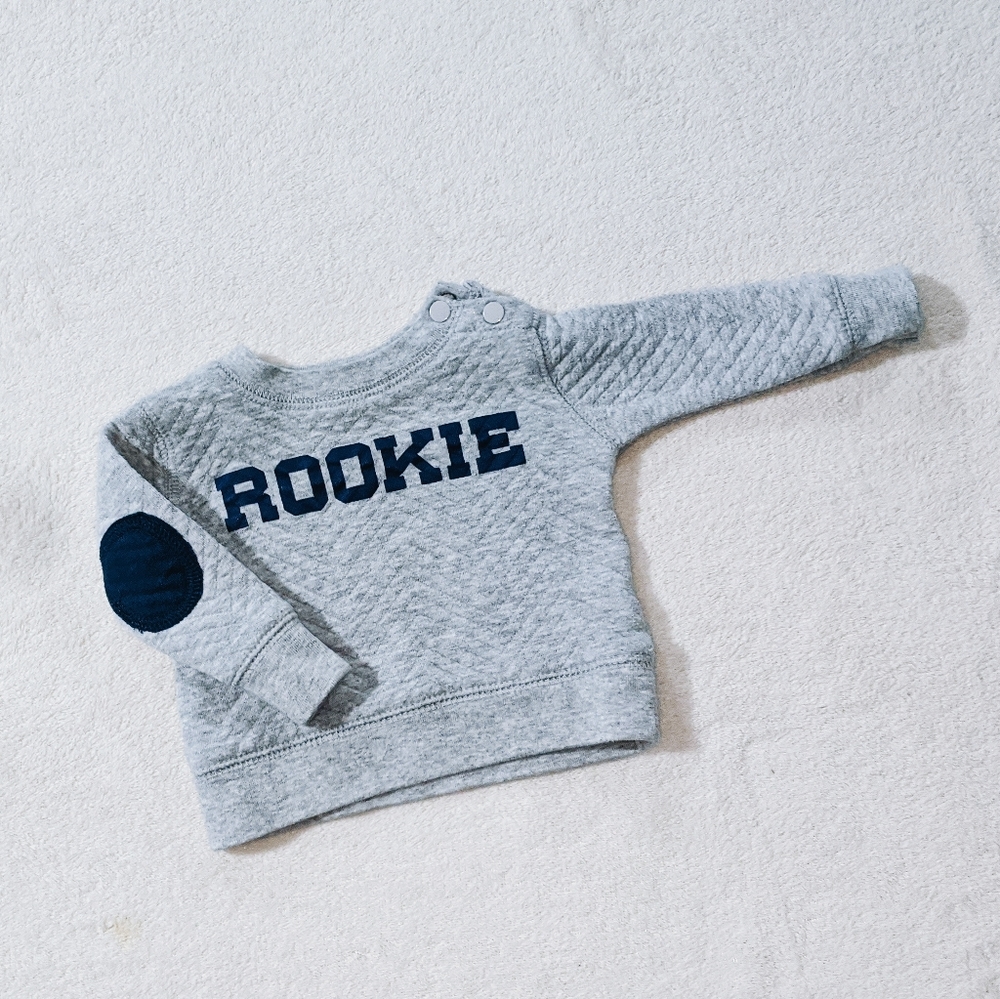 0-3 month - gray sweatshirt - "Rookie"